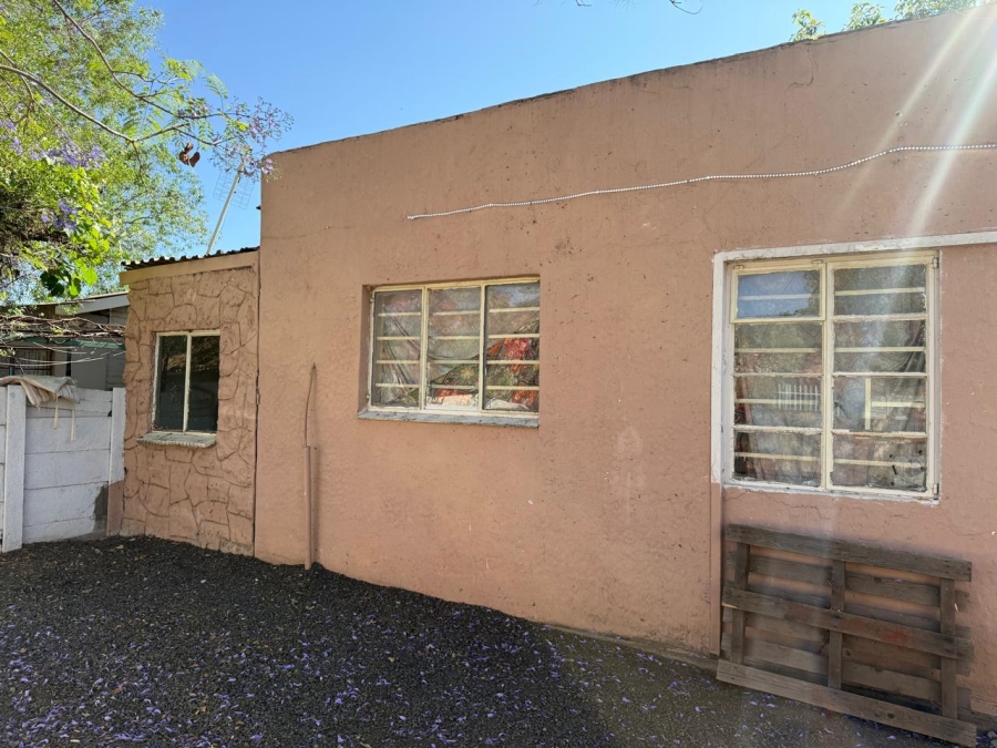 To Let 1 Bedroom Property for Rent in Oos Einde North West